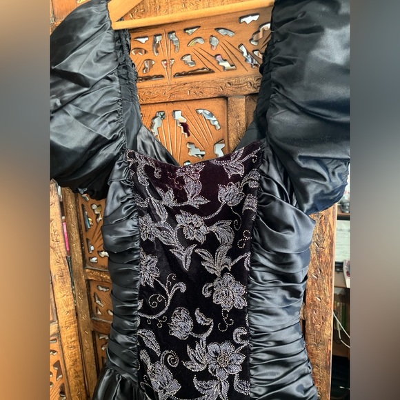 Vintage 80s party dress, puff sleeve - Picture 2 of 8